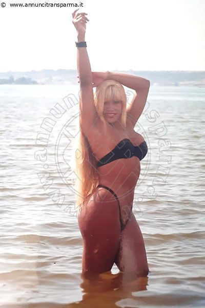 Foto Incontro Nicole Vip Venturiny  Transescort Milano