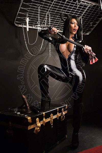 Foto Incontro Padrona Meg Castellani  Mistresstrans Padova